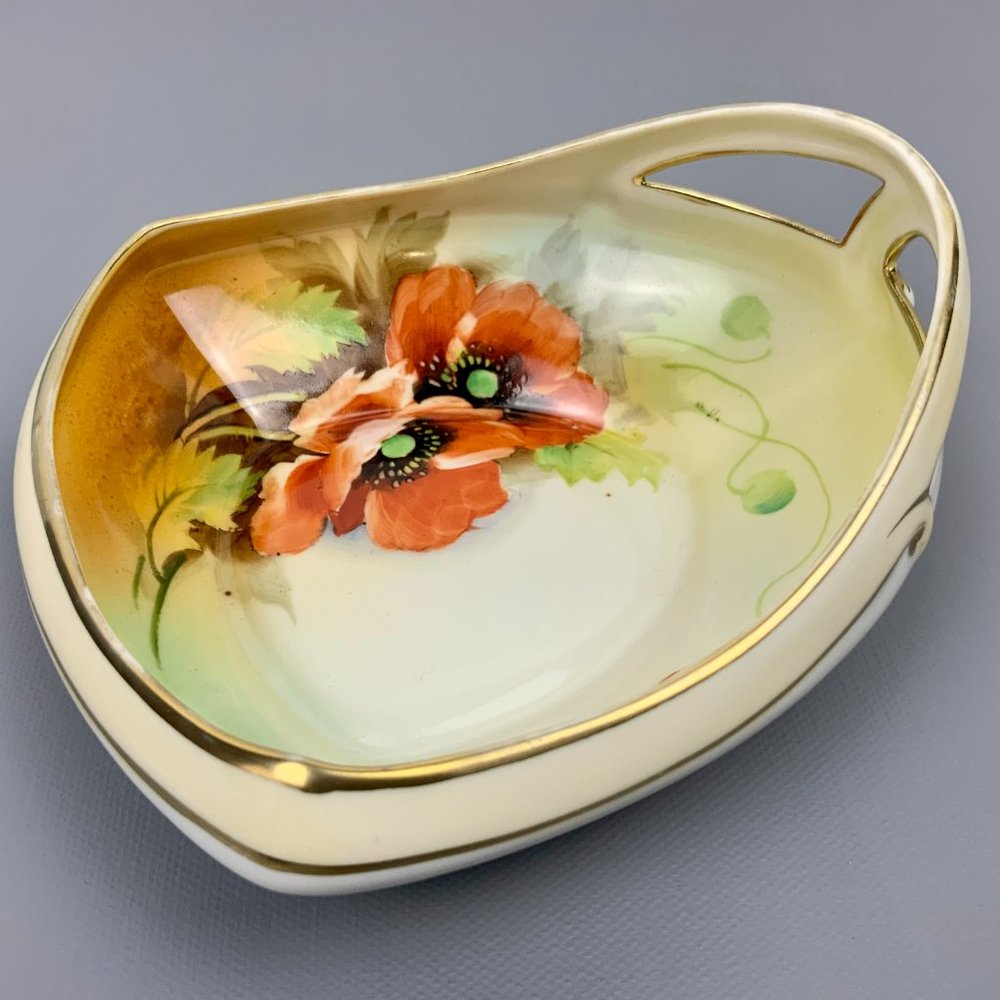 Antique Nippon Hand Painted Poppies Triangular Bowl - Picture 4 of 16
